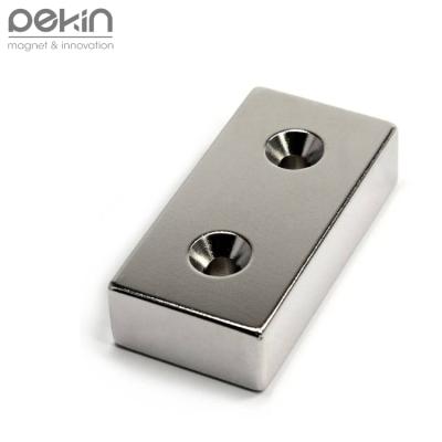 China Pekin 2021 New Industrial Hot High Temperature Resistant Square Reboring Magnet Industrial Magnet Block Hole Magnet for sale