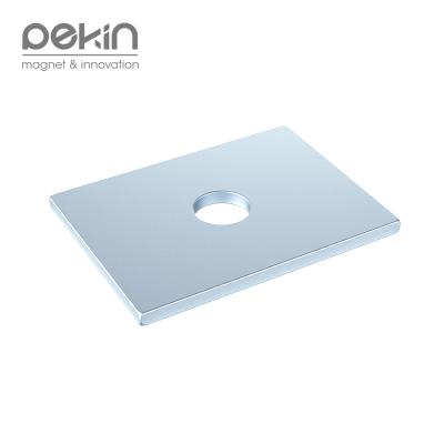 China High Quality Custom Industrial Magnet Pekin Square N35 With Holes Bar Neodymium Magnets for sale