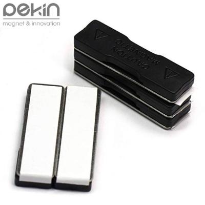 China Industrial Magnet Pekin Magnetic Name Badge Holder For ID Name Tags Magnetic Backs for sale