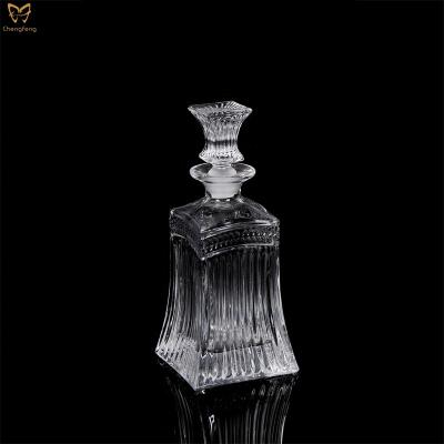 China Restaurants Appliances Promotional Whiskey Decanter Glass Bottle Sizes Scotch Whiskey Glass Decanter for sale