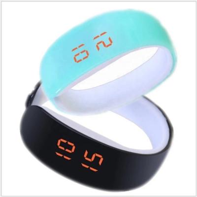 China Cheap Hot Sale LED Display Custom For Luxurious Women Apply Smart Watch for sale