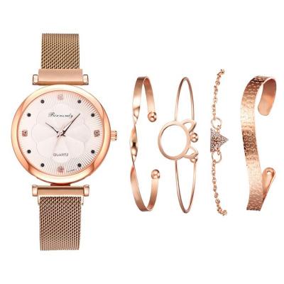 China Date 2021 CW Fashion Automatic Women Watch Luxury Ladies Watch Rose Gold Bracelet Quartz Watch Gift Set Fine for sale