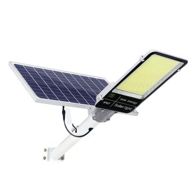 China Professional ROAD Lighting 3000K-6500K And Circuit Design Solar Powered Outdoor Street Light for sale