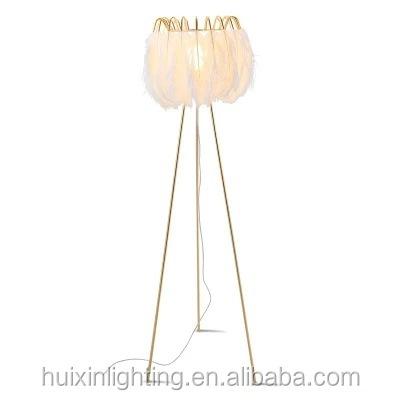 China Modern Indoor Floor Lamp Triangle Feather Floor Lamp for sale