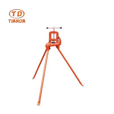 China Hardware Tools TIAN DA Hot Sale Heavy Duty Yoke Vise With Tripod Stand For 1/8 Inch To 6 Inch Pipe Pipe Vise for sale