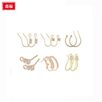 China New Style Studs Earrings Crystal Gold Plated Ear Ring Fashion Ear Studs For Women 4cm*1cm*0.8cm for sale