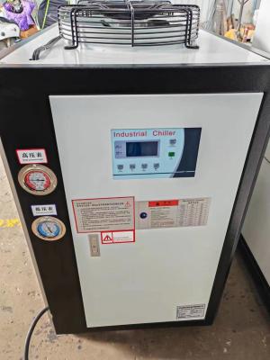 Chine Chiller à eau industriel refroidi à l'air 3HP YWC-3 à vendre