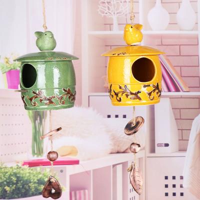 China 2020 Sustainable New Garden Decoration Glazed Ceramic Bird Feeder for sale