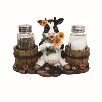 China Hand Painted China Shape Animal Resin Salt Pepper Shaker Set Holder for sale