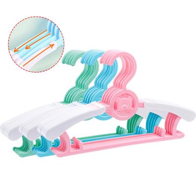 China Multifunctional Cartoon Design Clothes Hanger Quality PP Expandable Plastic Hangers Good for Baby and Kids for sale