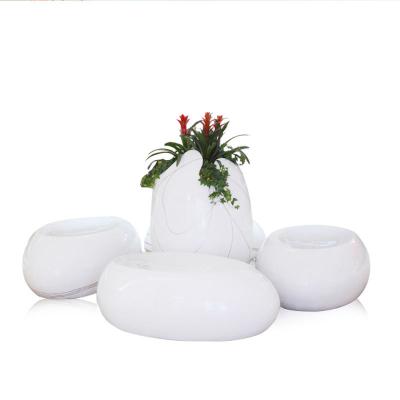 China Creative round fiberglass flower chair garden egg shape around garden chair fiberglass flower pot for public for sale