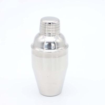 China Sustainable Stainless Steel Cocktail Shaker Drinks Wine Shaker Hotel Bar Supplies for sale