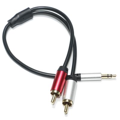 China Cabo de áudio digital 3,5 MM 2/1 preto PVC branco vermelho chapeado liga de alumínio conector dourado para áudio de carro à venda