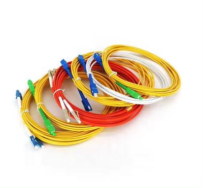 China FIBRA ÓTICA PATCH CORD simplex FC ST LC SC Multimodo 5M 3M 2M 1M CABLE de fibra óptica en venta