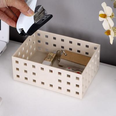 China Small Space Bedroom Kitchen Storage Plastic Stackable Organizer Utensils Napkins Creative Condiments Rack for sale