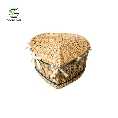 China Viable Heart Shaped Willow Wicker Pet Casket for sale