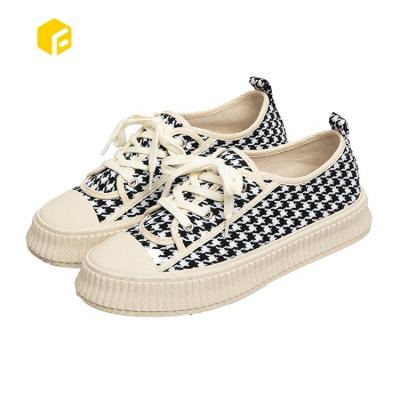 China Fashion Trend Factory Direct Sales Women's Shoes Thick Rubber Sole Wide Width Breathable Sneakers For Women Canvas for sale