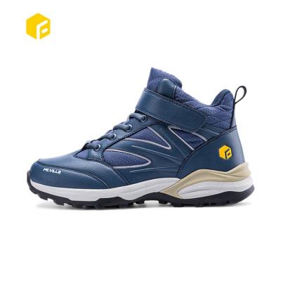 China Professional Comfortable Men's Outdoor Mid Rise Shoes Waterproof Outdoor Cushioning Raising Shoes Rising Boots for sale