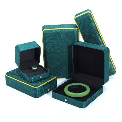 China Green Handmade Jewelry Box for Bracelet Necklace Stud Earrings Luxury Ring Hanhong BH2 for sale