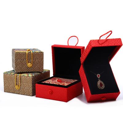 China Handmade Velvet Jewelry Boxes Material Chinese Style Red Necklace Pendant Storage Box for sale