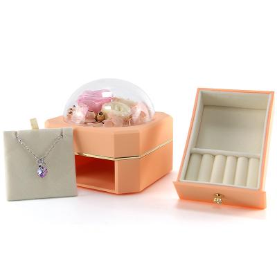 China Caja de joyas de flores Collar de anillo Caja de joyas con rosas para la sorpresa del día de San Valentín en venta