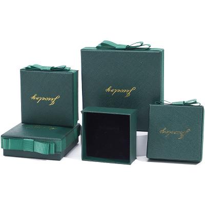 China Green Necklace Earrings Ring Paper Jewelry Gift Box Customized Size Rectangle Shape for sale