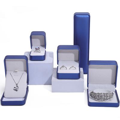 China Custom Shape Glossy PU Leather Jewellry Case , Jewelry Box Sets For Packaging for sale