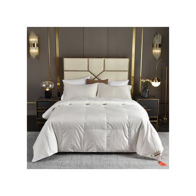 China Hotel / Domestic Good Price Accept Customized 100% Cotton Lluxury White Goose Down Comforter for sale