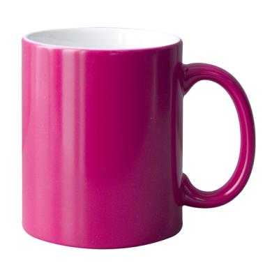 China Stocked 11oz Photo Ceramic Color Changing Mugs Sublimation Masks Coffee Mug Magic Magenta for sale