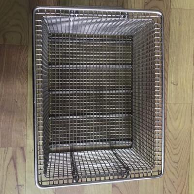 China Sustainable Welded Stainless Steel Wire Storage Basket for sale