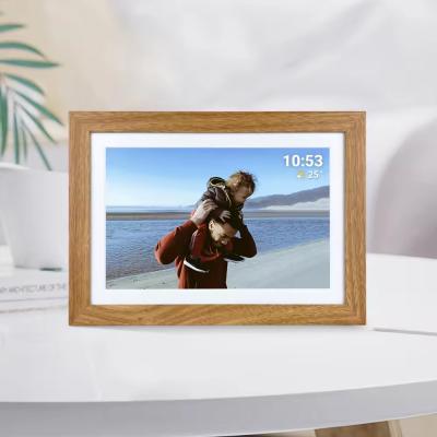 China Smart WiFi Digital Photo Frame 10.1 Inch IPS LCD Touch Screen Video Advertising Machine for sale