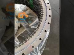 9245698 Slewing Bearing Swing Ring Circle for ZAX330-3 ZX330-5G ZX350-3 ZX400L-5G Excavator