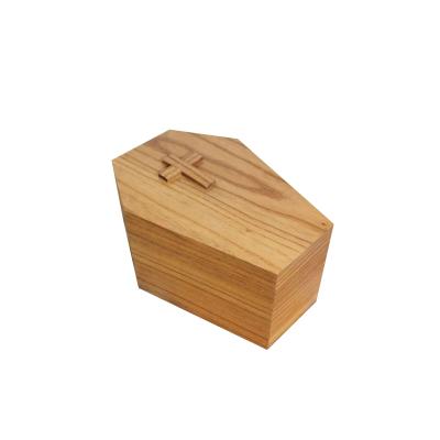 China Viable Custom Primary Color Handmade Solid Wood Cross Carving Pet Cremations Cremation Funeral Urns Animal Casket For Cat Dog Pet for sale