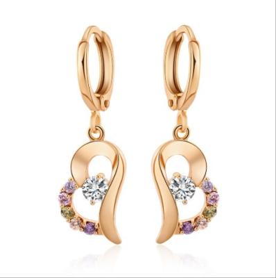 China Trendy Ladies Heart 14k Gold Gold Huggie Circle Earrings for sale