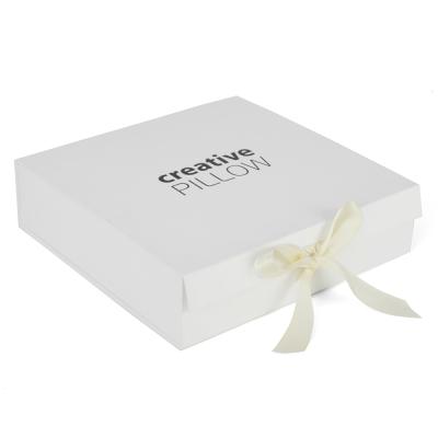 China Mini Small White Gift Boxes Christmas Handmade Ribbon For Gift Package Box for sale