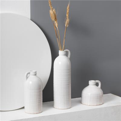 China Eco-Friendly Vase 2021 New White Vase Large Indoor Ceramic Restaurant Set Nordic Home Decor Modern Porcelain Ceramic Flower Vases For Wedding Centerpiece for sale