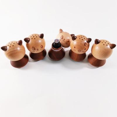 China Cat Shape Wooden Toothpick Box Cartoon Style Simple Viable Toothpick Holder Best-Selling Desk Ornament for sale