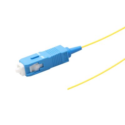 Cina treccia a fibra ottica del PVC LSZH dello Sc APC UPC MP 9/125 1m 1.5m 0.9mm G652d G657A della treccia del cavo di toppa in vendita