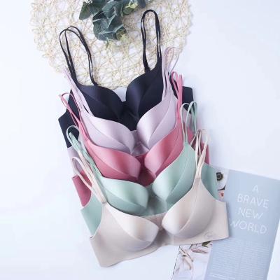 China QUICK DRY fashion breathable lift up seamless colcr stitching bra set sexy wireless bra and panties women thin strap ladies for sale