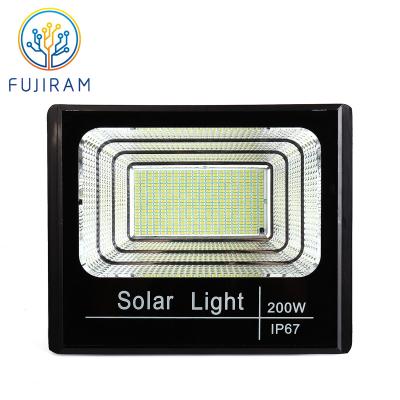 China Garden Savings High Efficiency Fence Lawn Outdoor Indoor Garden Security Led Light Solar Flood Light for sale