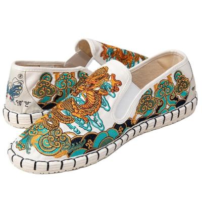 China Flat New Arrival Women's Flat Casual Embroidery Fine Beijing Cloth Shoes Casual Shoes for sale