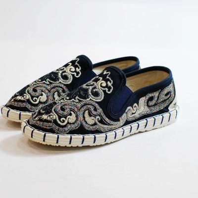 China Casual Sneaker Shoes Embroidery Beijing Fabric ShoesShoes All-match Flat Fabric for sale