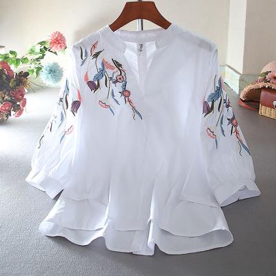 China Temperament flower embroidery fashion anti-pilling short shirt top plus size custom sweater plus size women's blouse for sale