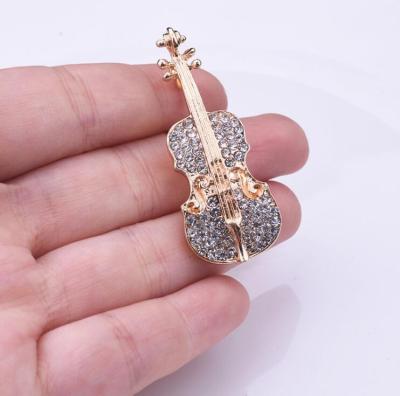 China Popular Fashion Women Violin Brooches Pins Punk Brooches Crystal Rhinestone Pin Jewelry Accessories Personality Brooch for sale