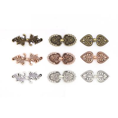 China Retro Brooch Pin Jewelry Accessories Popular Women's Vintage Duck Clip Blouse Collar Sweater Scarf Clasp Pin Sweater Shawl for sale