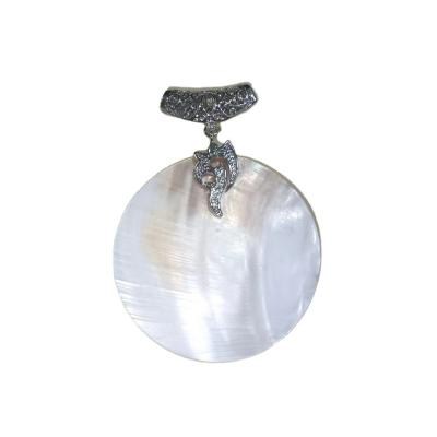 China Cute Natural Stone Shell Pendant Exquisite Round Charms for Jewelry Making DIY Charms Necklace Accessory for sale