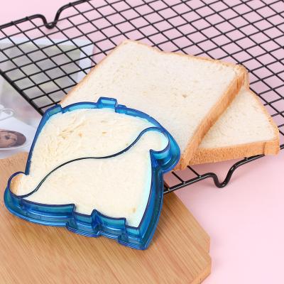 China 2022 Viable Cute Fun Heart Dinosaur Star Bread Sandwich Plastic Sandwich Cutter And Sealer Set Cookie Cutters For Kids for sale