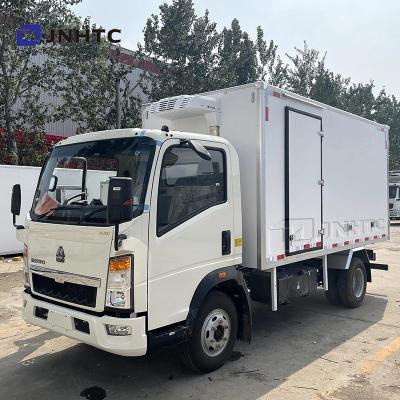 China Sinotruk HOWO Refrigerated Trucks Brand New 4X2 Freezer Box Truck Refrigerated Trucks For Sale 1-10T for sale