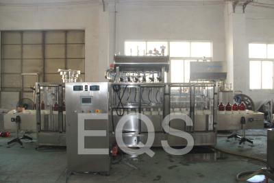 China tipo linear material de la máquina del llenador de la botella de cerveza del ANIMAL DOMÉSTICO 5L de SUS304 con el regulador del PLC en venta