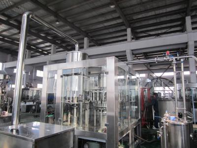 China Heiße flüssige Füllmaschine des Tee-8000Bph Monoblock mit PLC-Steuerung zu verkaufen